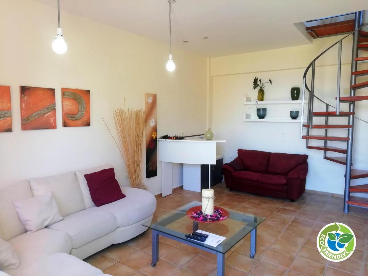 Point Twins Apartments ヴロンダトス エクステリア 写真