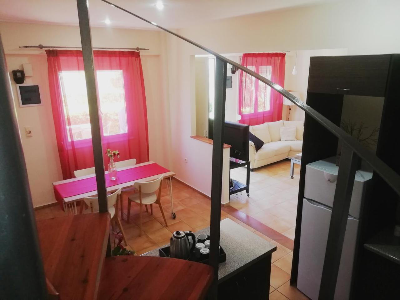 Point Twins Apartments ヴロンダトス エクステリア 写真